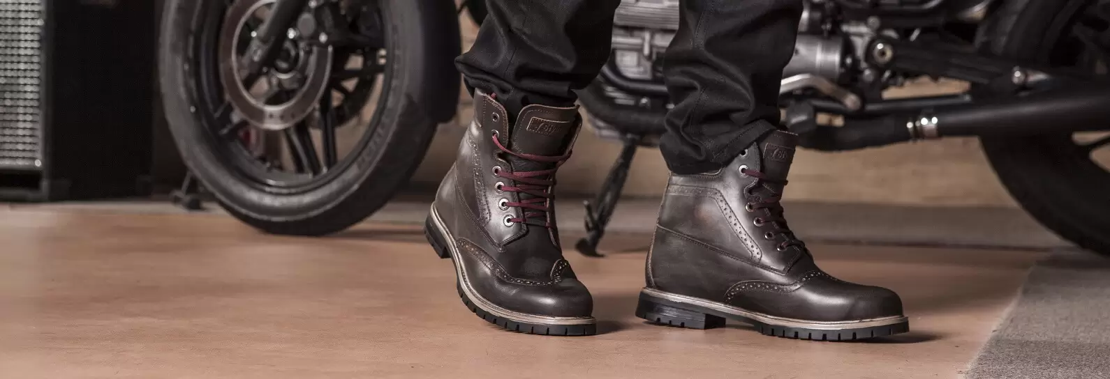 MKC Moto Winkel -MKC Moto Winkel alles wat je moet weten over motorschoenen voor op de motor